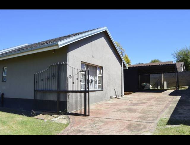 3 BEDROOM FREESTANDING FOR SALE IN BIRCHLEIGH